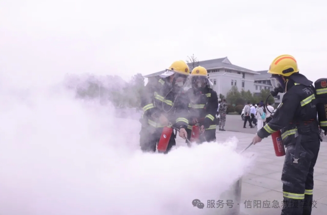 “硬核”技能綻放職業教育活動周
